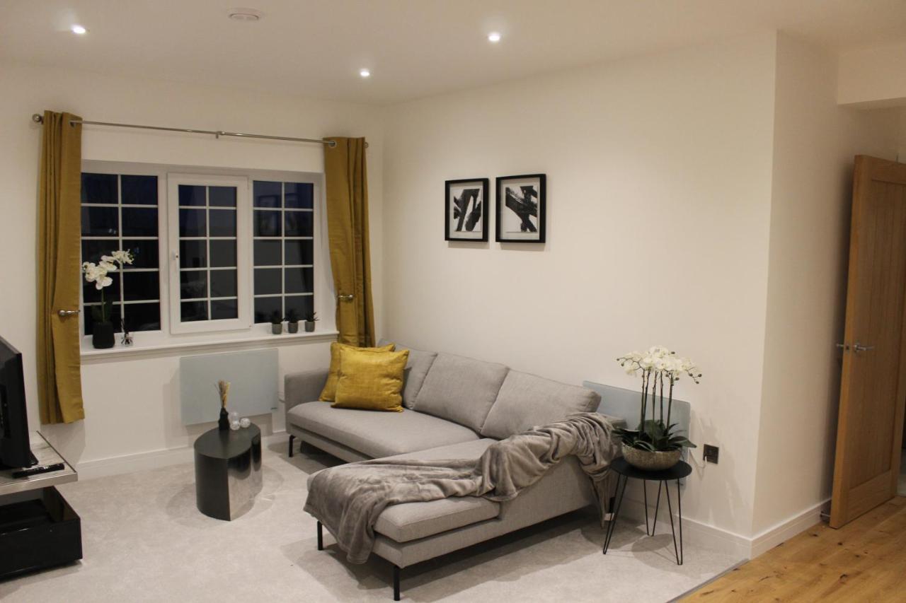 Luxury 2 Bed Apartment In The Heart Of Rochester Rochester  Exterior photo