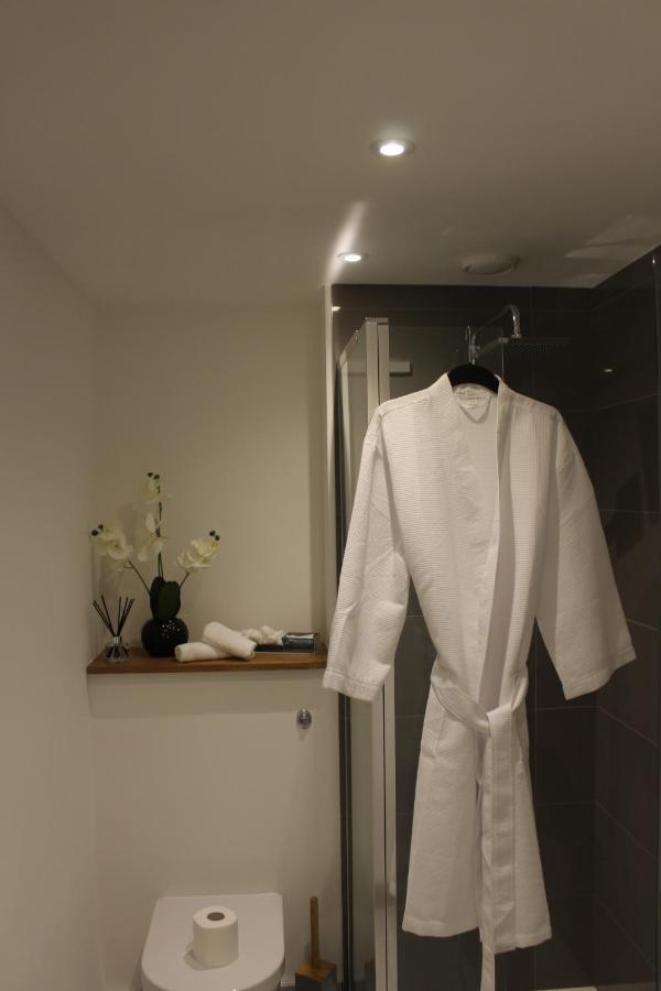 Luxury 2 Bed Apartment In The Heart Of Rochester Rochester  Exterior photo