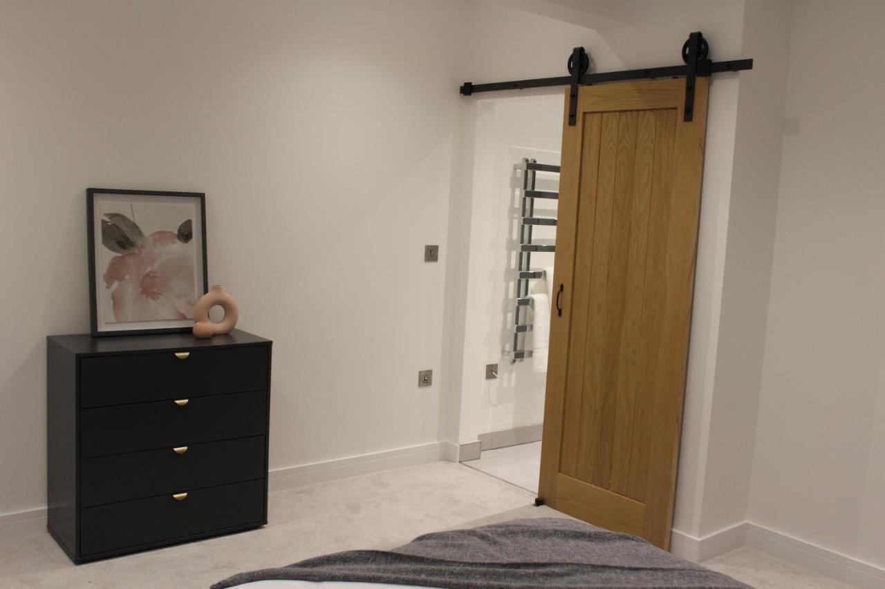 Luxury 2 Bed Apartment In The Heart Of Rochester Rochester  Exterior photo